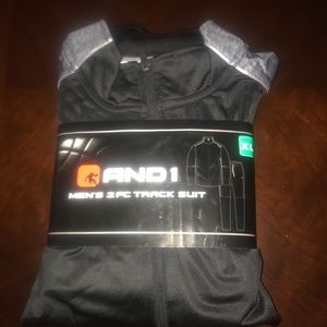 NWT MENS TRACK SUIT